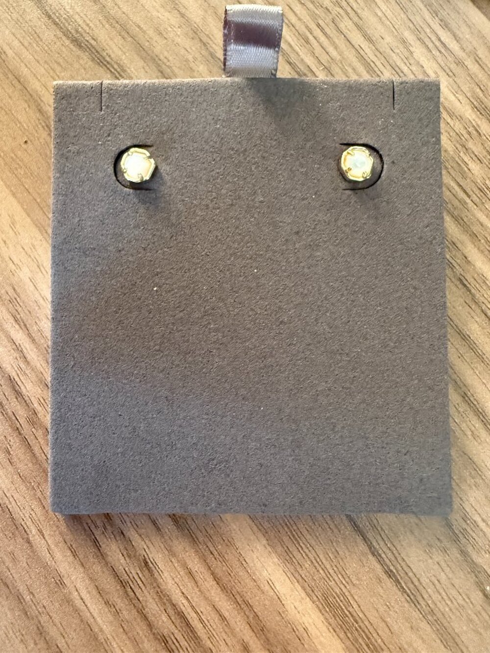 Kendra Scott Mother of Pearl Nola Stud Earrings